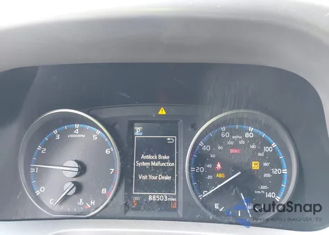 2018 Toyota Rav4 Le z USA, uszkodzony, nr VIN 2T3ZFREV8JW460857